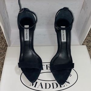 Black Velvet Steve Madden Heels